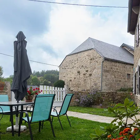 De Montchamp Casa de Férias Arzenc-d'Apcher