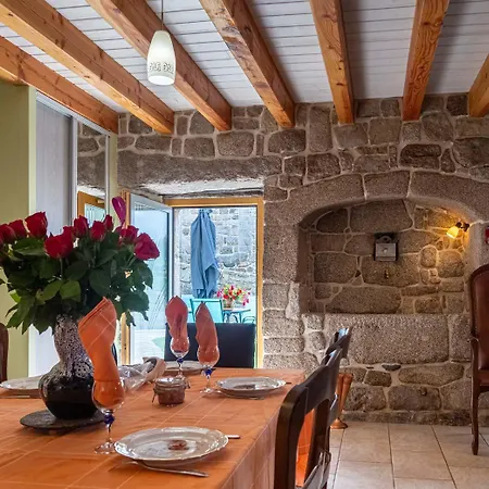 De Montchamp *